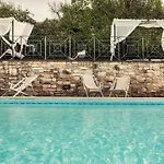 Gospodarstwo wiejskie Nuba, Residenza Di Charme Con Terrazza Panoramica Privata, Camino A Legna,jacuzzi, Ogni Comfort In Campagna E A Solo 5 Minuti Dal Cuore Del Centro Storico Di Perugia