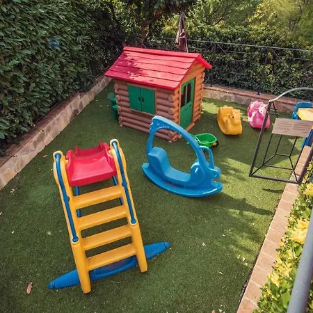 Εξοχικό σπίτι Nuba, Residenza Di Charme Con Terrazza Panoramica Privata, Camino A Legna,jacuzzi, Ogni Comfort In Campagna E A Solo 5 Minuti Dal Cuore Del Centro Storico Di *